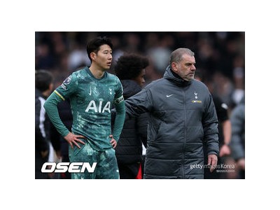 포스테코글루 감독 손흥민은 여전히 최고라며 칭찬