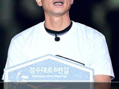 박경수 코치 영구결번 대우 받고 팀 KT 위즈 떠나