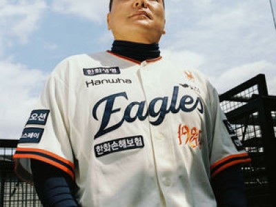 한화 이글스 창단 40주년 유니폼 화보에 팬들 반응 뜨거운 이유