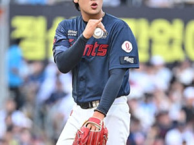 롯데 김태형 감독 6인 선발 로테이션 고려 중